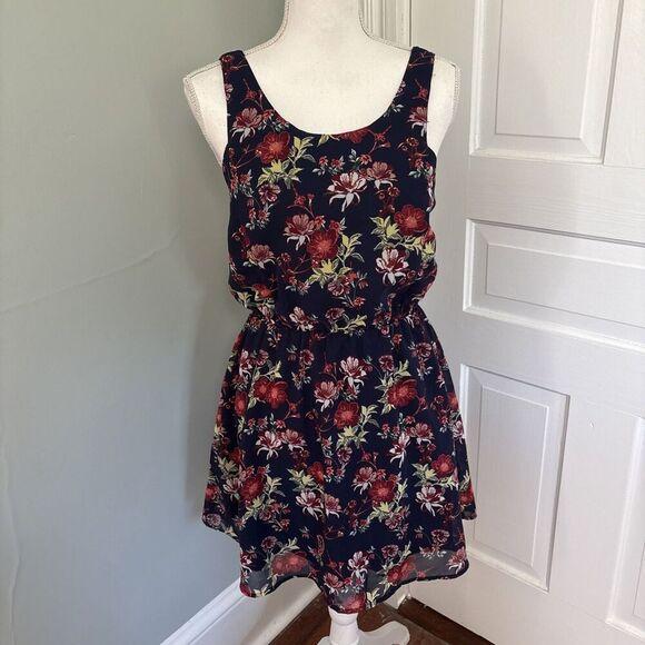 Divided, sleeveless Floral navy Knee Length dress size 10 Summer Sundress - Picture 1 of 4